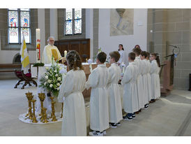 Feier der 1. Heiligen Kommunion in Sankt Crescentius (Foto: Karl-Franz Thiede)